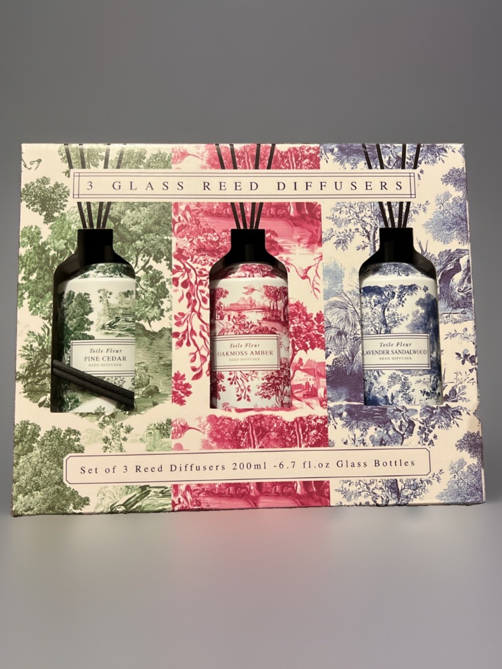PREMIUM HOME FRAGRANCE SET FEATURES GLASS BOTTLES REED DIFFUSERS LAVENDER